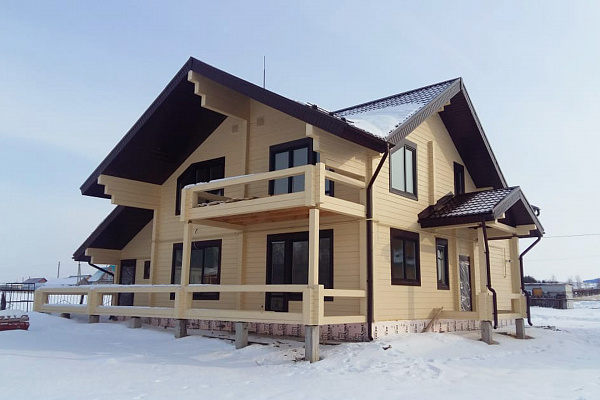 Дом из сухого профилированного бруса,  - 1.5 этажа